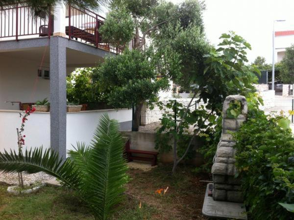 Apartman Lidija Ciovo Trogir Bagian luar foto
